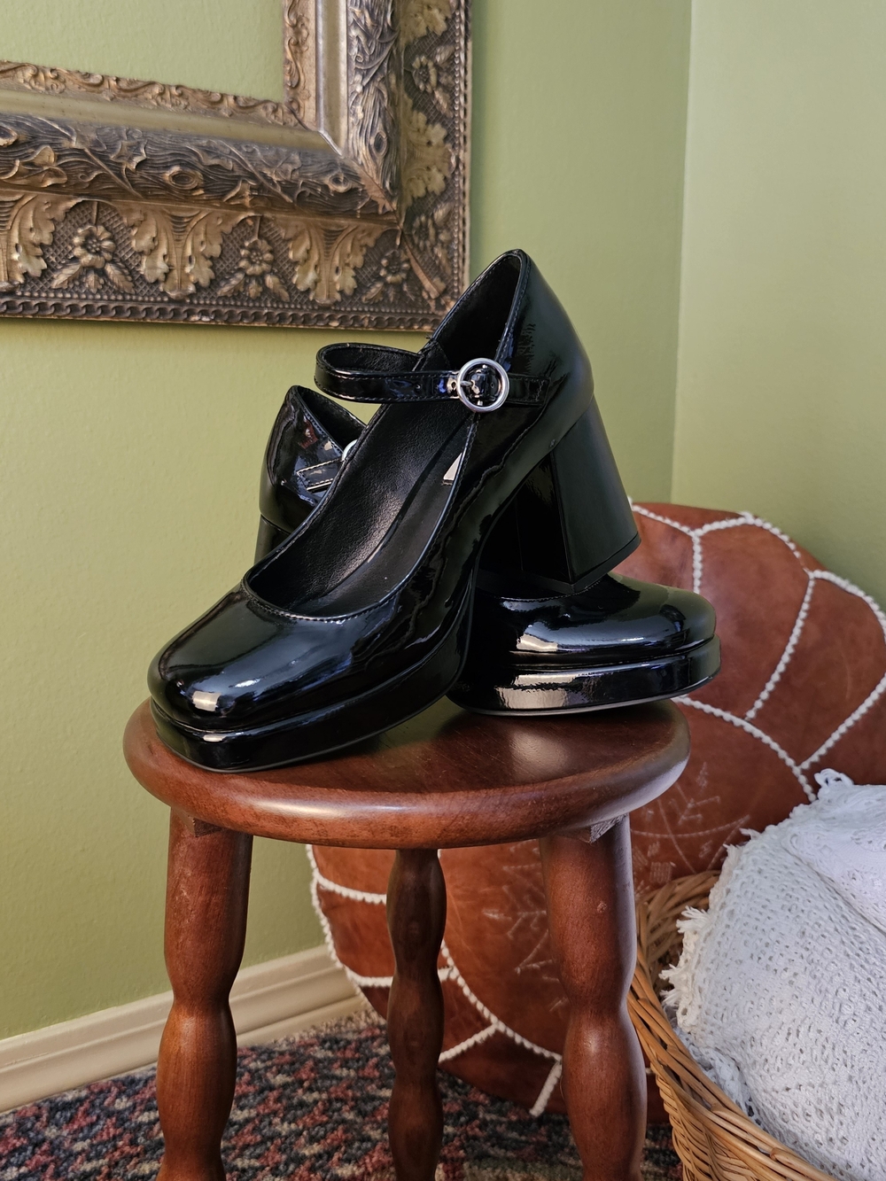 Steve Madden Black Patent Mary Jane Platform Block Heels Women's 6.5